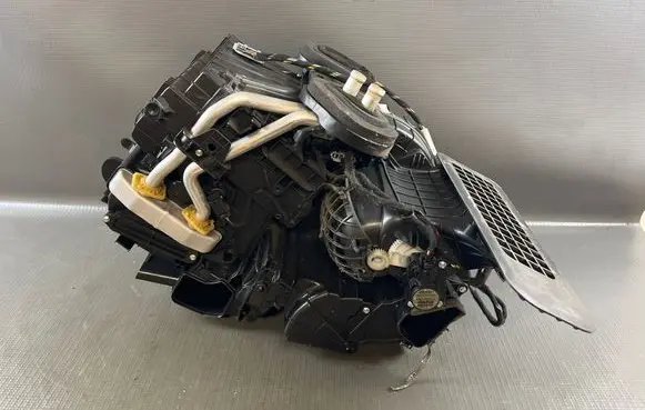 Renault Captur Interior heater climate box assembly 272704489R A21201700 A71315200