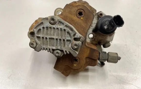 KIA Sorento Fuel injection high pressure pump 27567944 0928400487 9540120862