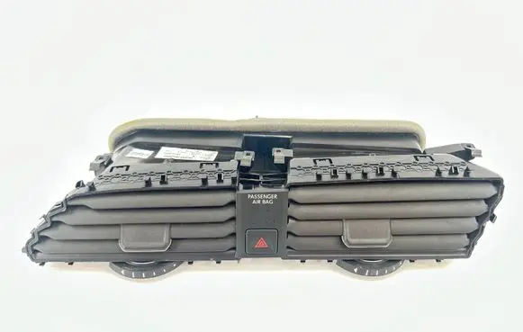 Volkswagen Tiguan Dash center air vent grill 5NC819728