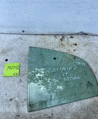 Skoda Octavia Mk1 (1U) Rear door window glass 43R00049