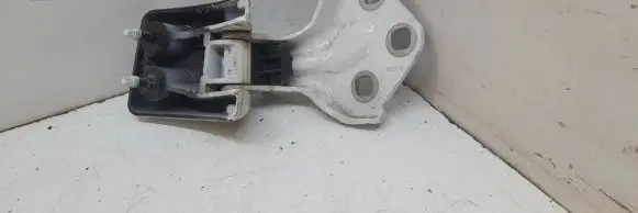 Peugeot Expert Loading door lower hinge 9820029280