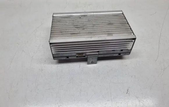 BMW 5 F10 F11 Sound amplifier 9266355