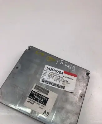 Toyota Avensis T250 Engine control unit/module ECU 8966105A51