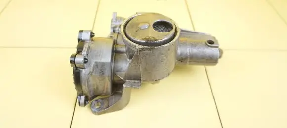Citroen DS3 Oil pump V761435880 5FR 5FV