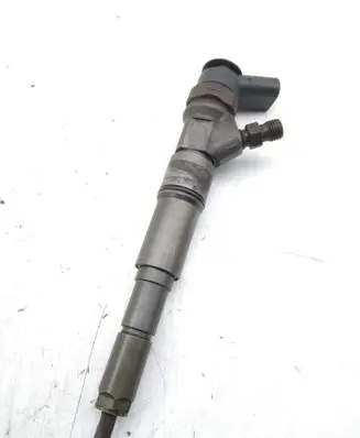 BMW 1 E81 E87 Fuel injector 0445110209 7794435