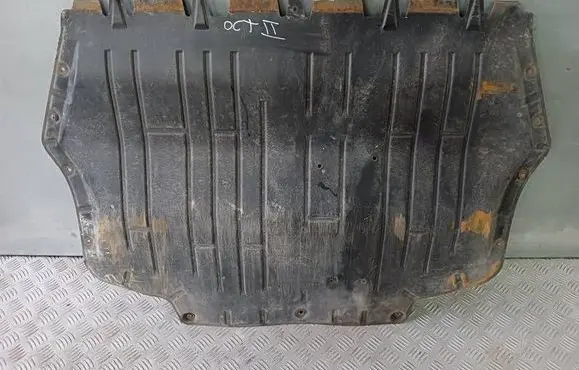 Skoda Octavia Mk2 (1Z) Engine splash shield/under tray 1K0825237AG