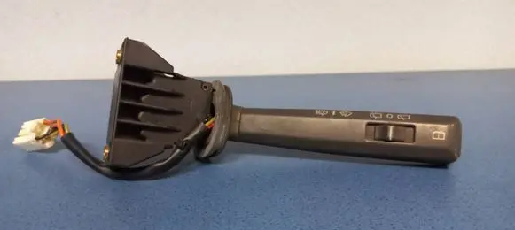 Volvo V70 Wiper control stalk 01837140