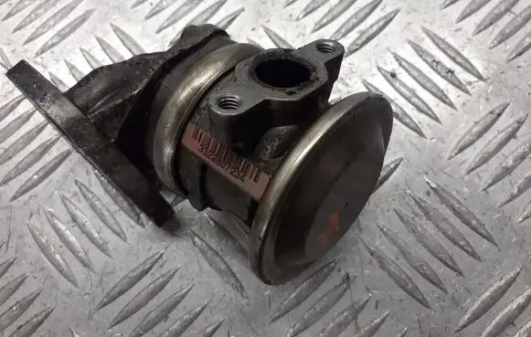Audi A6 S6 C5 4B EGR valve 078131165