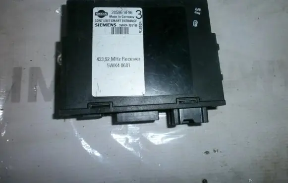 Nissan Primera Other control units/modules 285969f96
