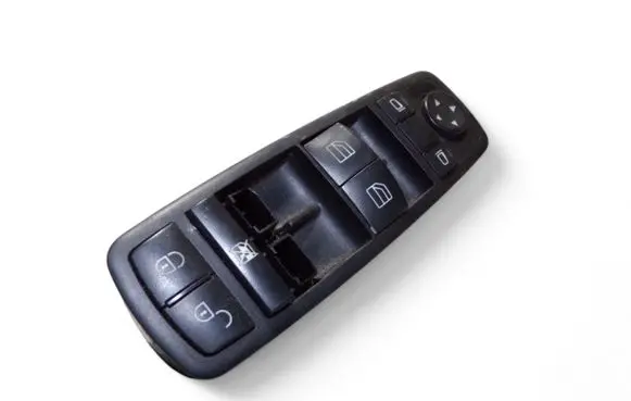 Mercedes-Benz B W245 Electric window control switch A1698206610