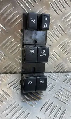 Subaru Forester SJ Electric window control switch 83071SG030