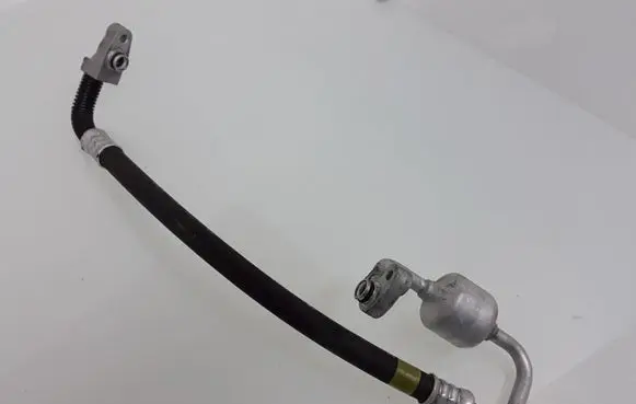 Lexus CT 200H Air conditioning (A/C) pipe/hose