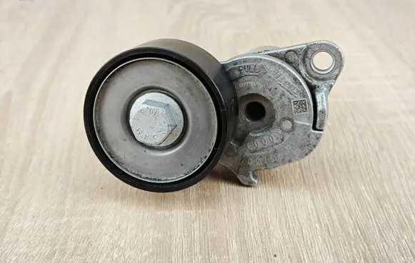Audi A5 Generator/alternator belt tensioner 06L903133D