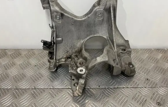 Audi A4 S4 B9 8W Engine mounting bracket 8W0399296E