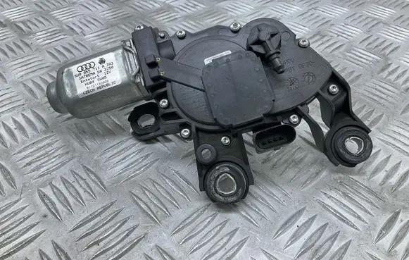 Audi A1 Rear window wiper motor 8U0955711A