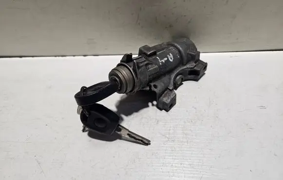 Audi A6 S6 C5 4B Ignition lock 4B0905851B