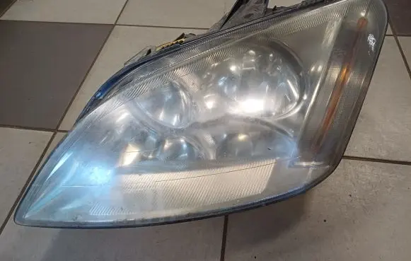 Ford Focus C-MAX Headlight/headlamp