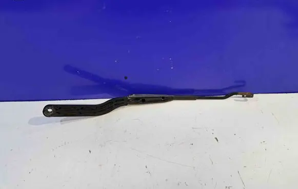 Saab 9-5 Windshield/front glass wiper blade 4832374