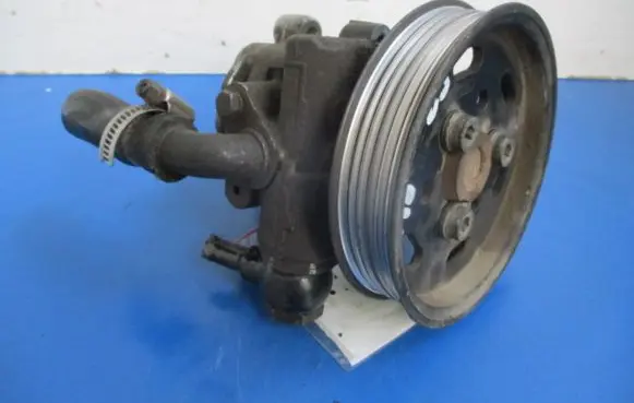 Volkswagen Caddy Power steering pump