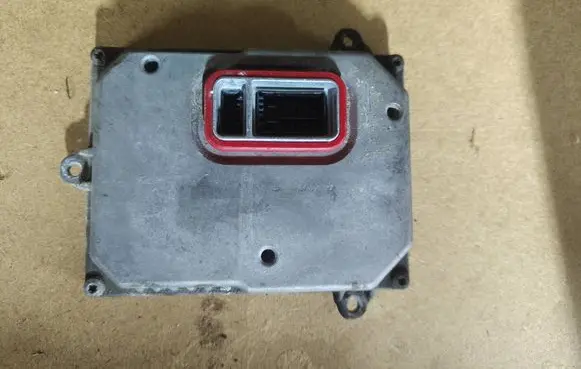 Audi A4 S4 B7 8E 8H Headlight ballast module Xenon 1035500015 1307329115