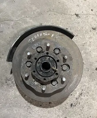 Front wheel hub spindle knuckle