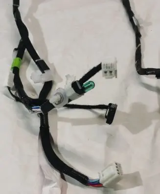 Lexus CT 200H Rear door wiring loom 8215376070