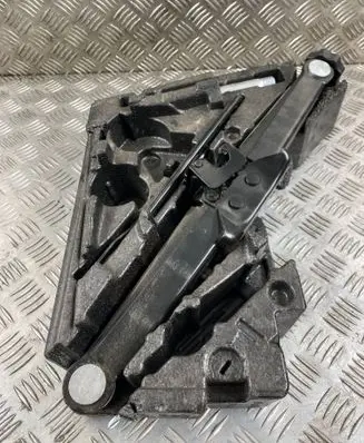 Audi Q7 4L Tool set 4L0011076