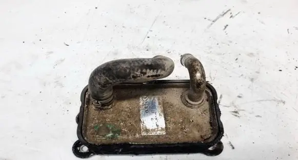 Volvo S60 Engine oil radiator 8677973