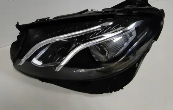 Mercedes-Benz E W213 Headlight/headlamp A2139068903