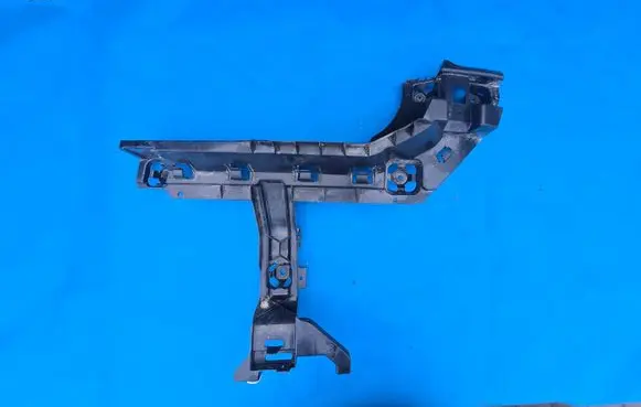 BMW X2 F39 Rear bumper mounting bracket 7426440