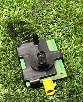 Mercedes-Benz E W213 Aerial antenna amplifier A1779052902 017470 920584002