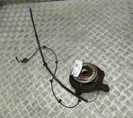 Mercedes-Benz Vito Viano W447 Rear wheel hub A4473570006