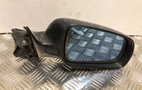 Audi A4 S4 B5 8D Front door electric wing mirror E6012317 E6022316 E6022317