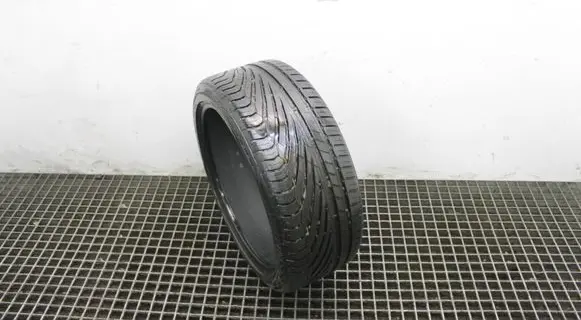 Audi TT Mk1 R12 summer tire 22540R18 UNIROYAL