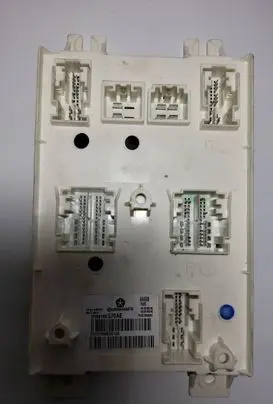 Dodge Challenger Comfort/convenience module 68186570AE 68186567AE YH168500135