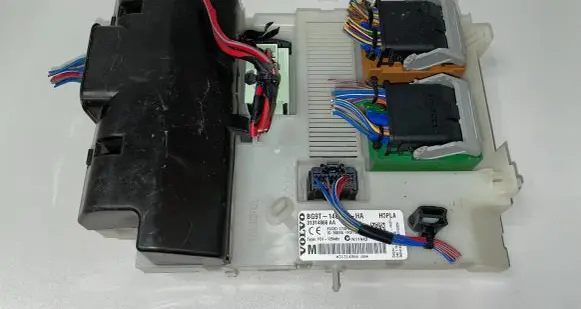 Volvo V70 Fuse module 31314866 BG9T14C2 31314866AA