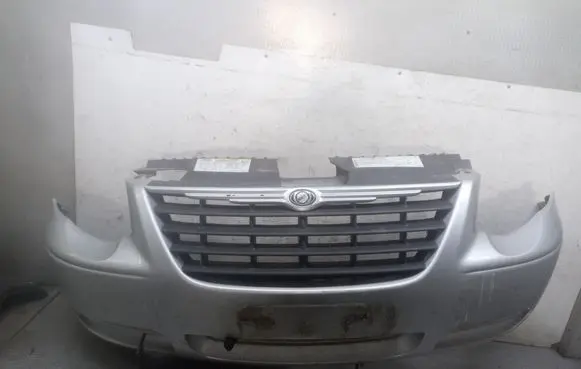 Chrysler Grand Voyager IV Front bumper