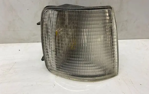 Volkswagen PASSAT B3 Front indicator light