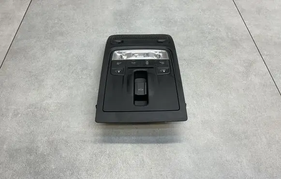 Audi Q3 8U Front seat light 8X0947135AK