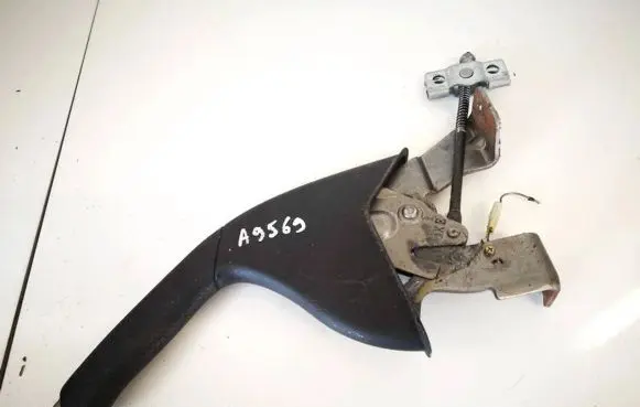 Handbrake/parking brake lever assembly