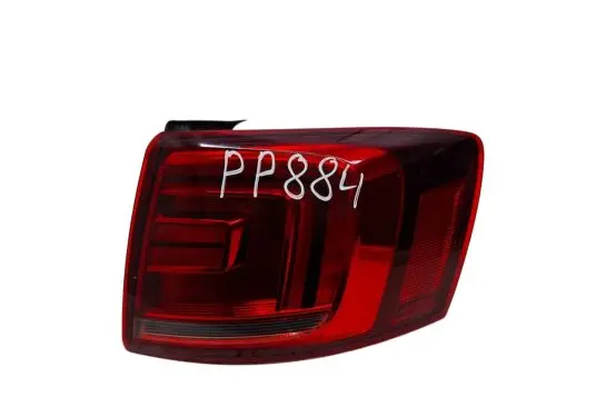 Volkswagen Jetta VI Rear/tail lights 5C6945208