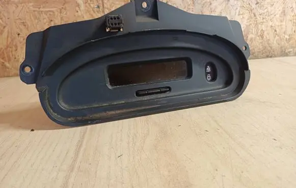 Renault Scenic I Screen/display/small screen P7700428029A