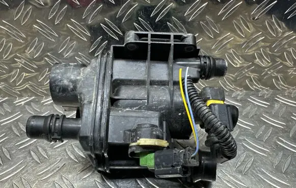 Citroen C4 Cactus Thermostat 9812131480 110390PS A109251