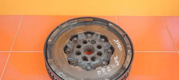 Renault Trafic III (X82) Dual mass flywheel 123101986R 20MB22