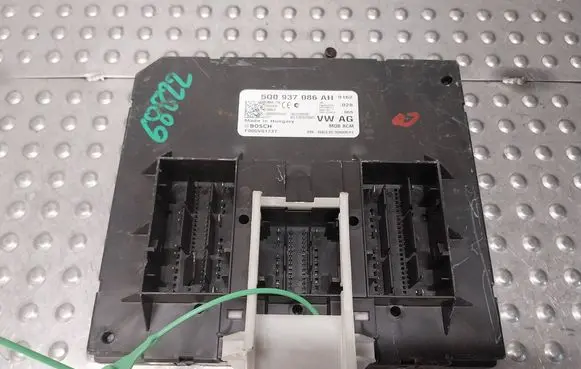 Volkswagen PASSAT B8 Comfort/convenience module 5Q0937086AH