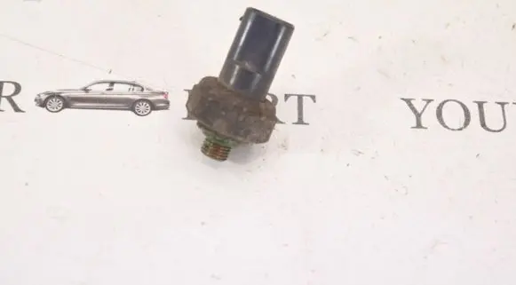 BMW 5 E60 E61 Air conditioning (A/C) pressure sensor 8370623