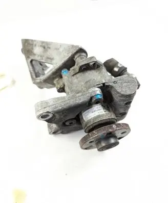 BMW 6 E63 E64 Power steering pump 677732101 6777321 7539015