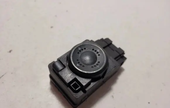 Volkswagen PASSAT B5 Wing mirror switch 3B1959565B PA66GF30
