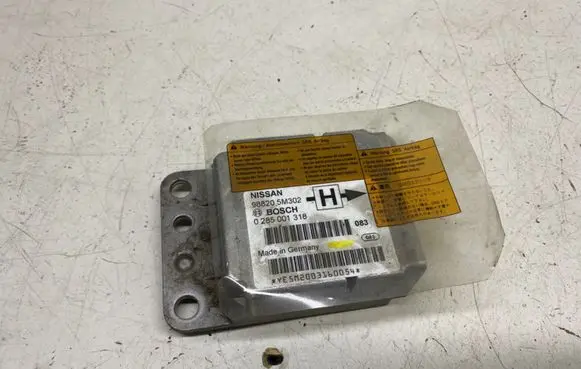 Nissan Almera N16 Airbag control unit/module KB8U008544 0285001318 98820
