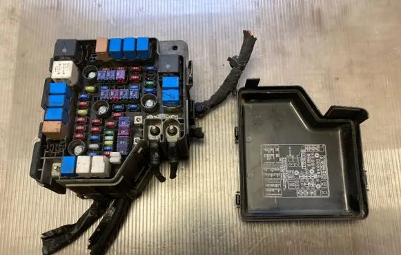 Hyundai Santa Fe Fuse box set 911152B041